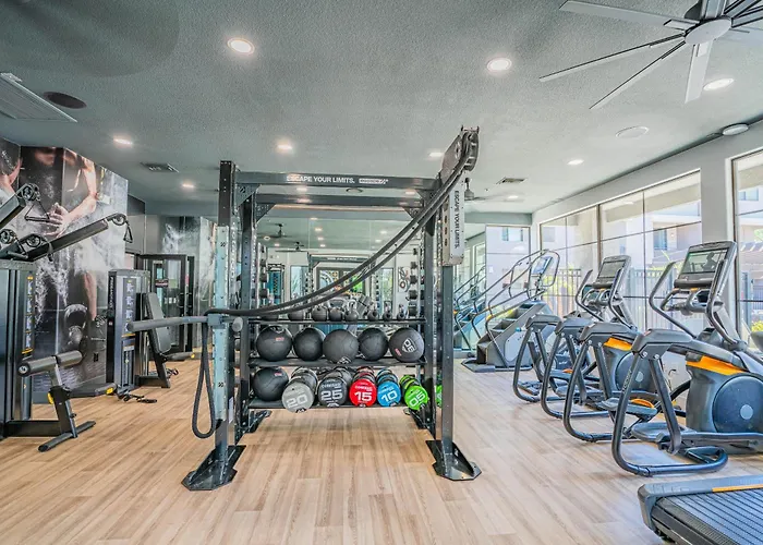 Modern Westgate Pool Gym Parking Wd Glendale