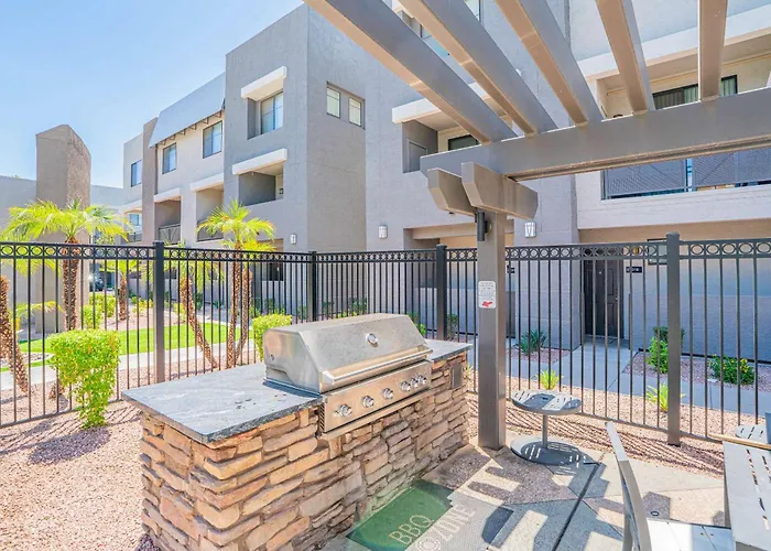 Modern Westgate Pool Gym Parking Wd Apartament *